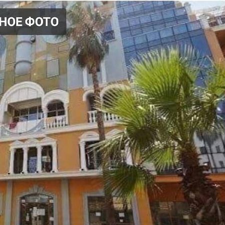 Apartament On Rustaveli Batumi Exterior foto